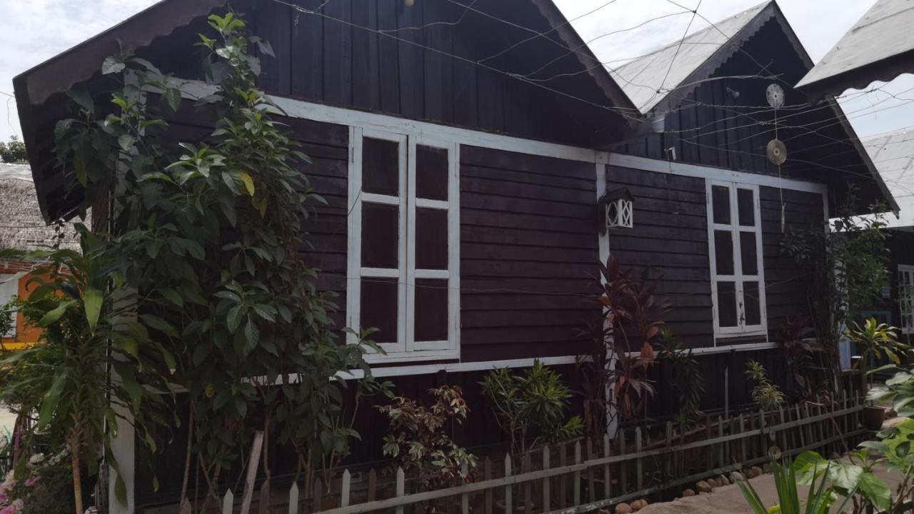 Mykampung Chalet Hotel Ipoh Bagian luar foto