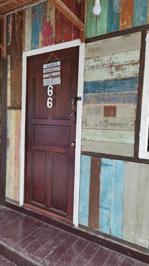 Mykampung Chalet Hotel Ipoh Bagian luar foto