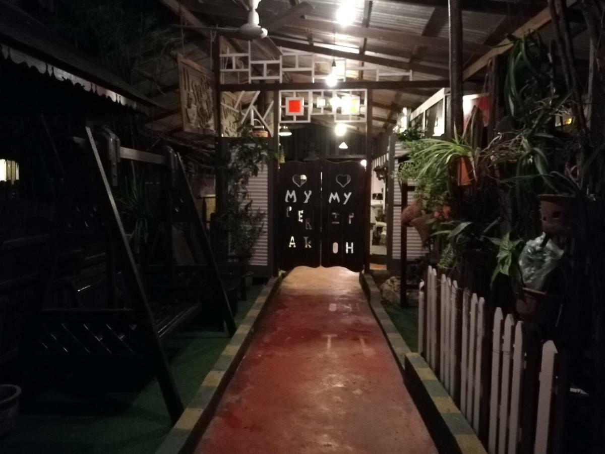 Mykampung Chalet Hotel Ipoh Bagian luar foto