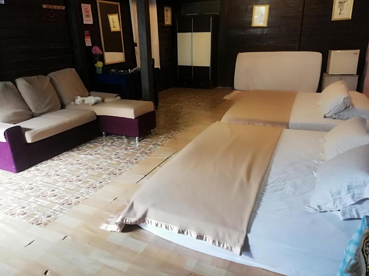 Mykampung Chalet Hotel Ipoh Bagian luar foto